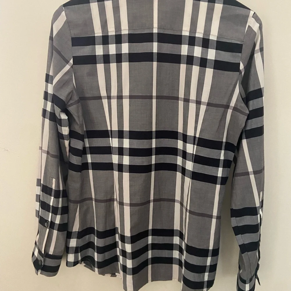 Burberry Button down - Picture 2 of 5